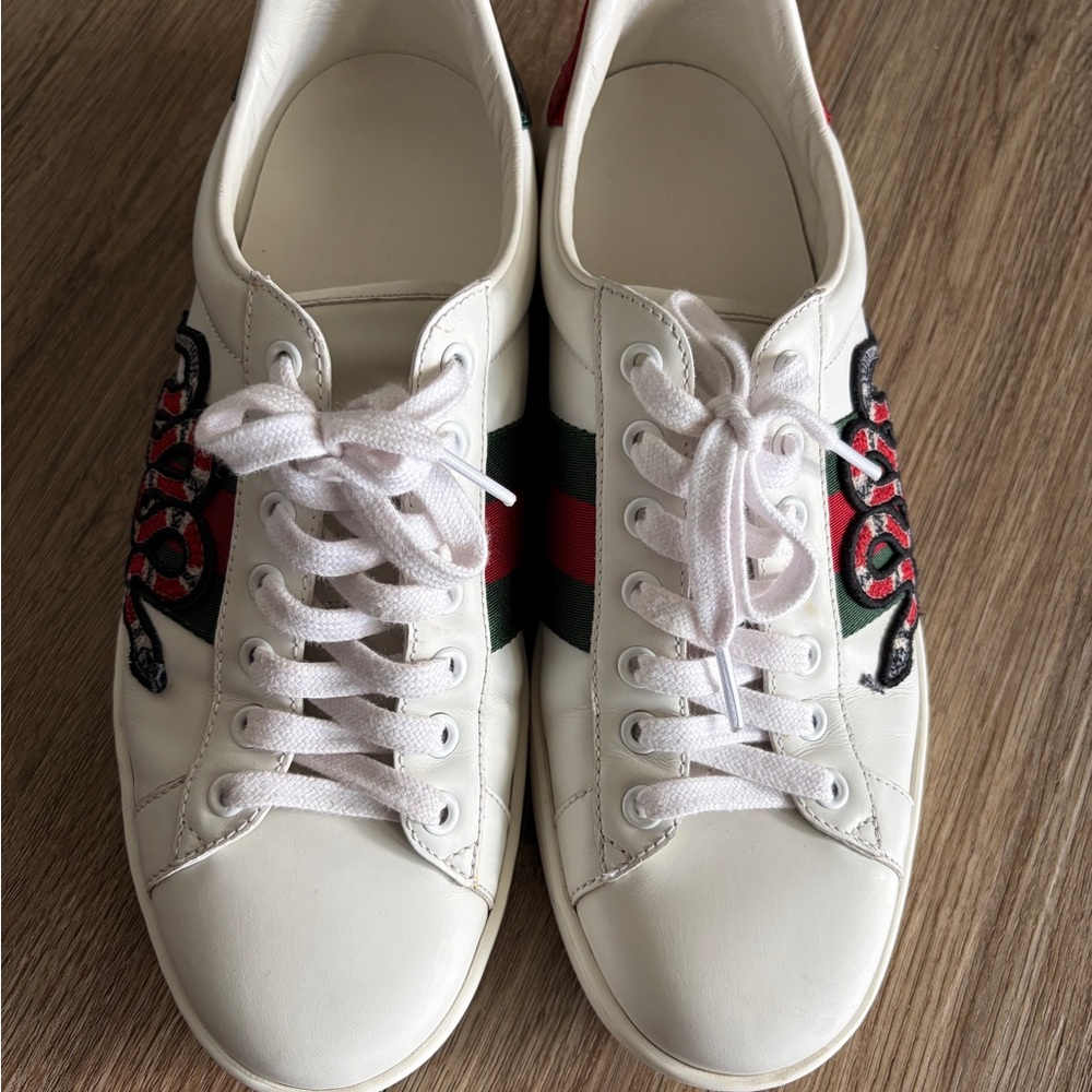 Gucci White and Red Men's Sneakers - Picture 5 of 10